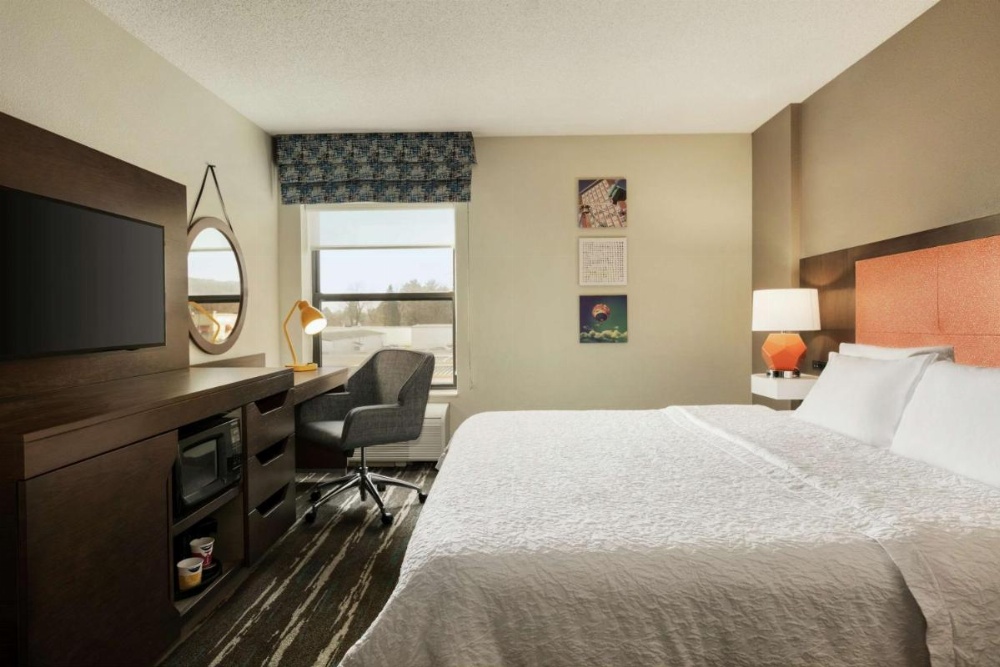 Room image 3